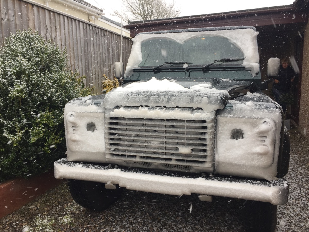 2015 Land Rover Defender 90 Image 3