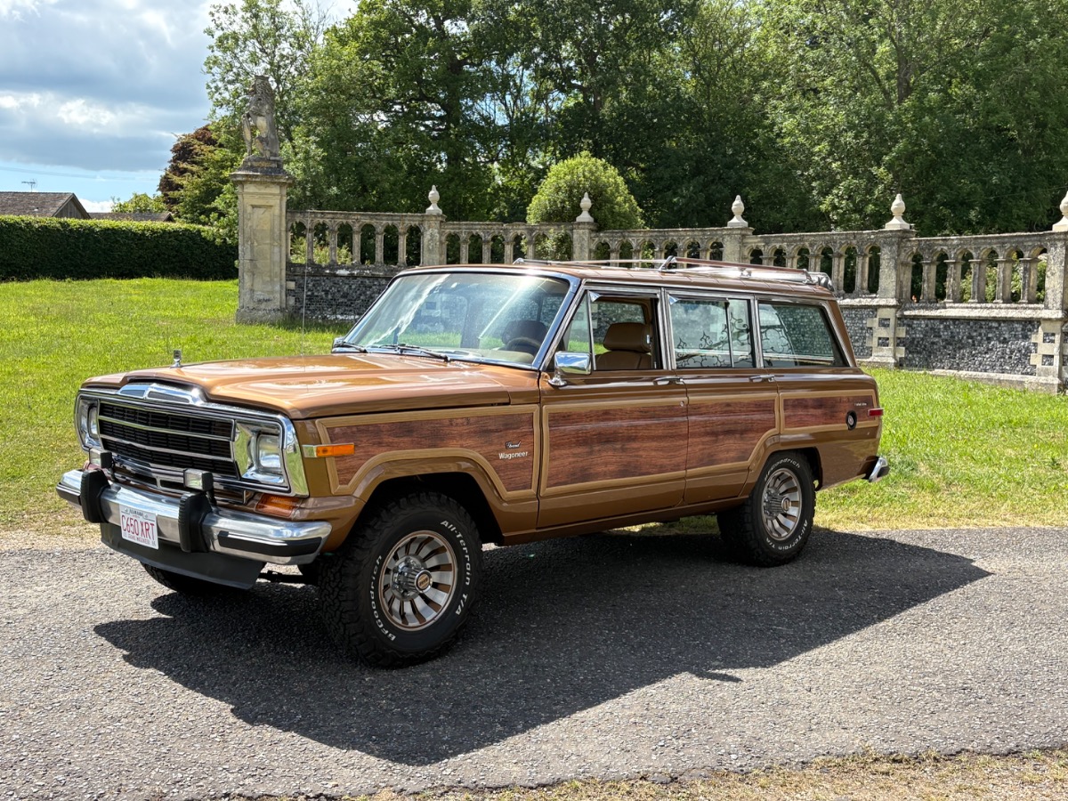 1986 Jeep Wagoneer Image 3