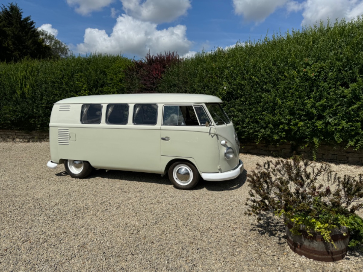 1961 Volkswagen T2 Camper Van / Bus Image 2