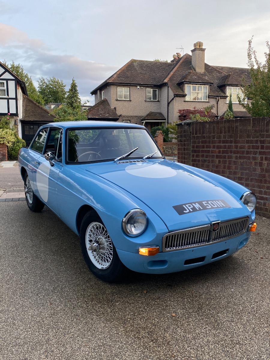 1975 MG MGB Image 2
