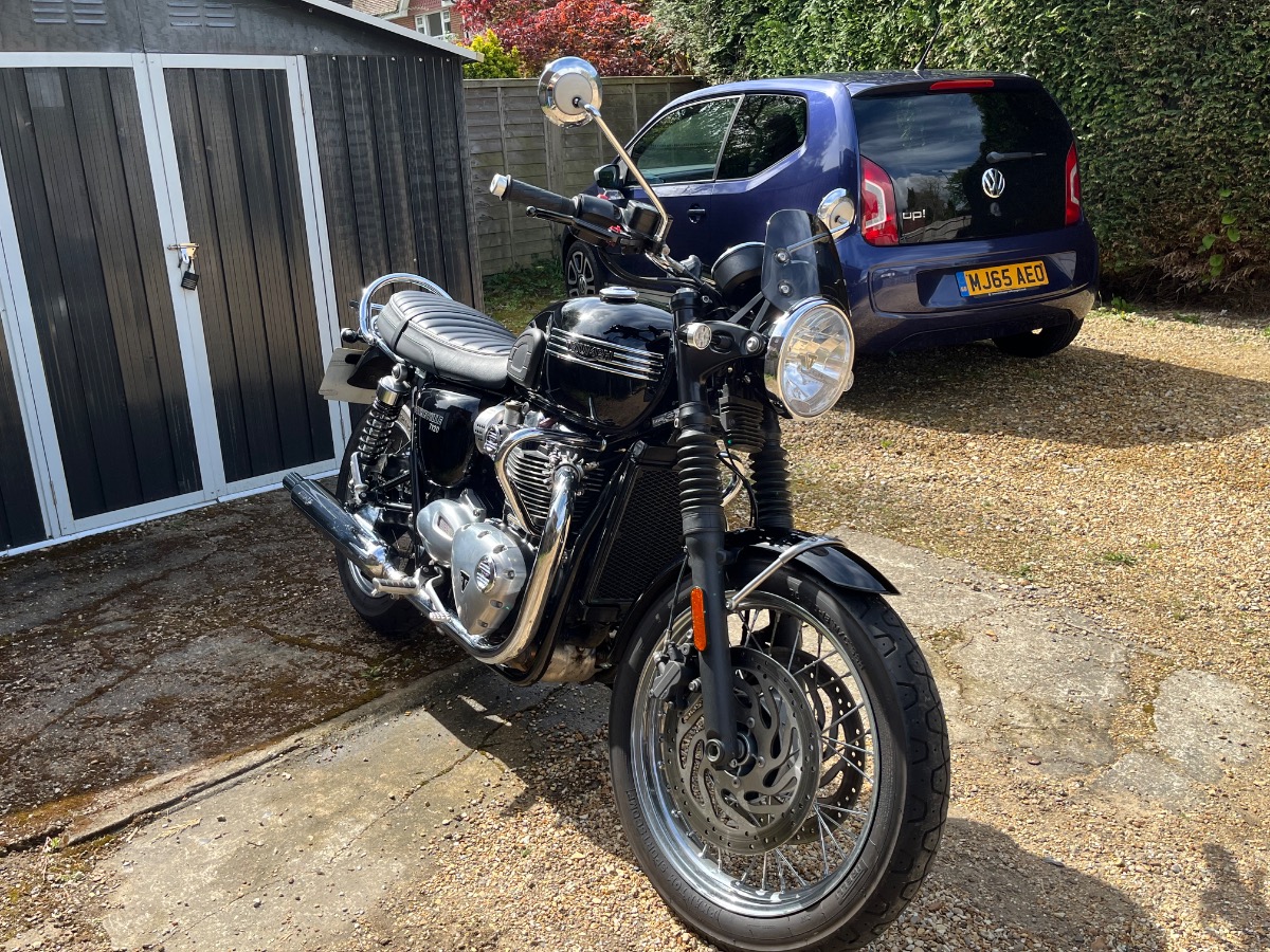 2016 Triumph Bonneville Image 5