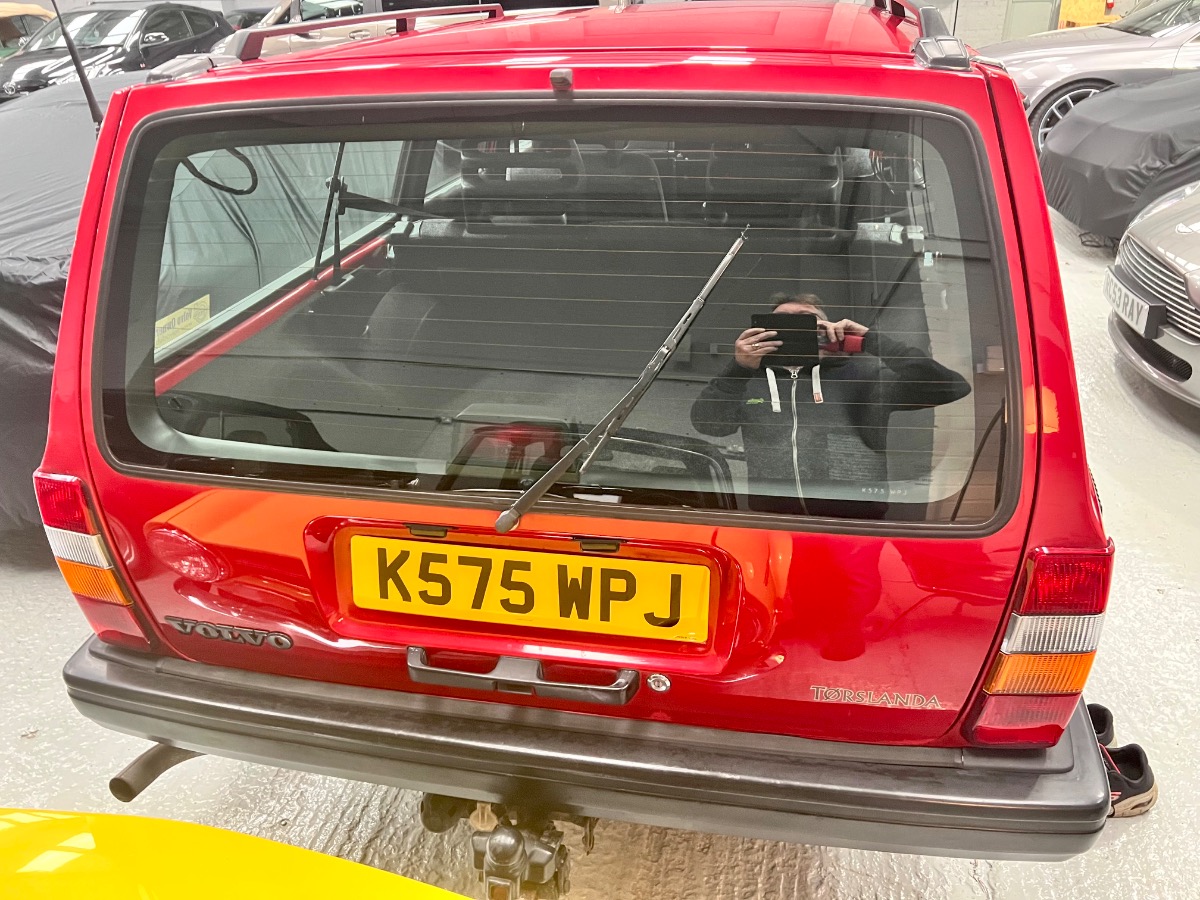 1992 Volvo 240 Image 2