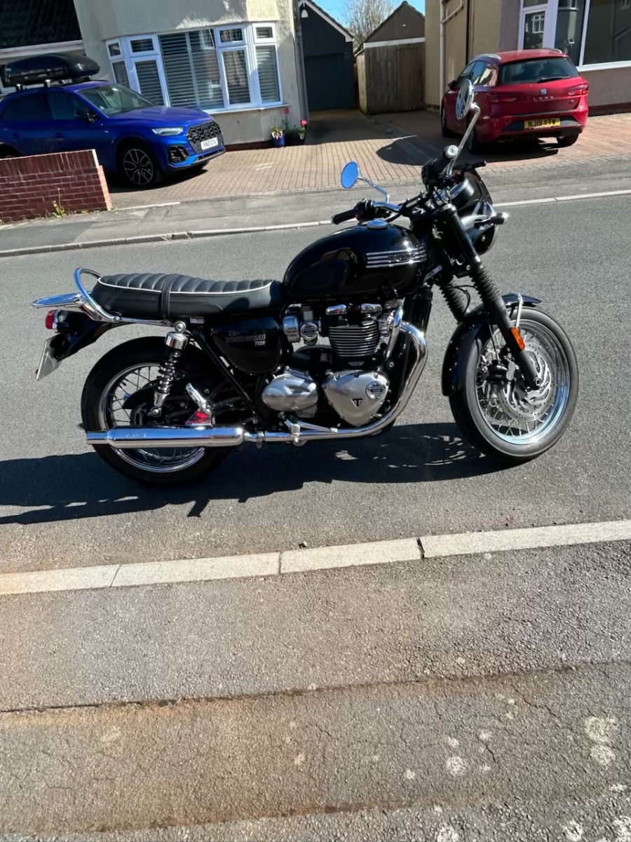 2016 Triumph Bonneville Image 4