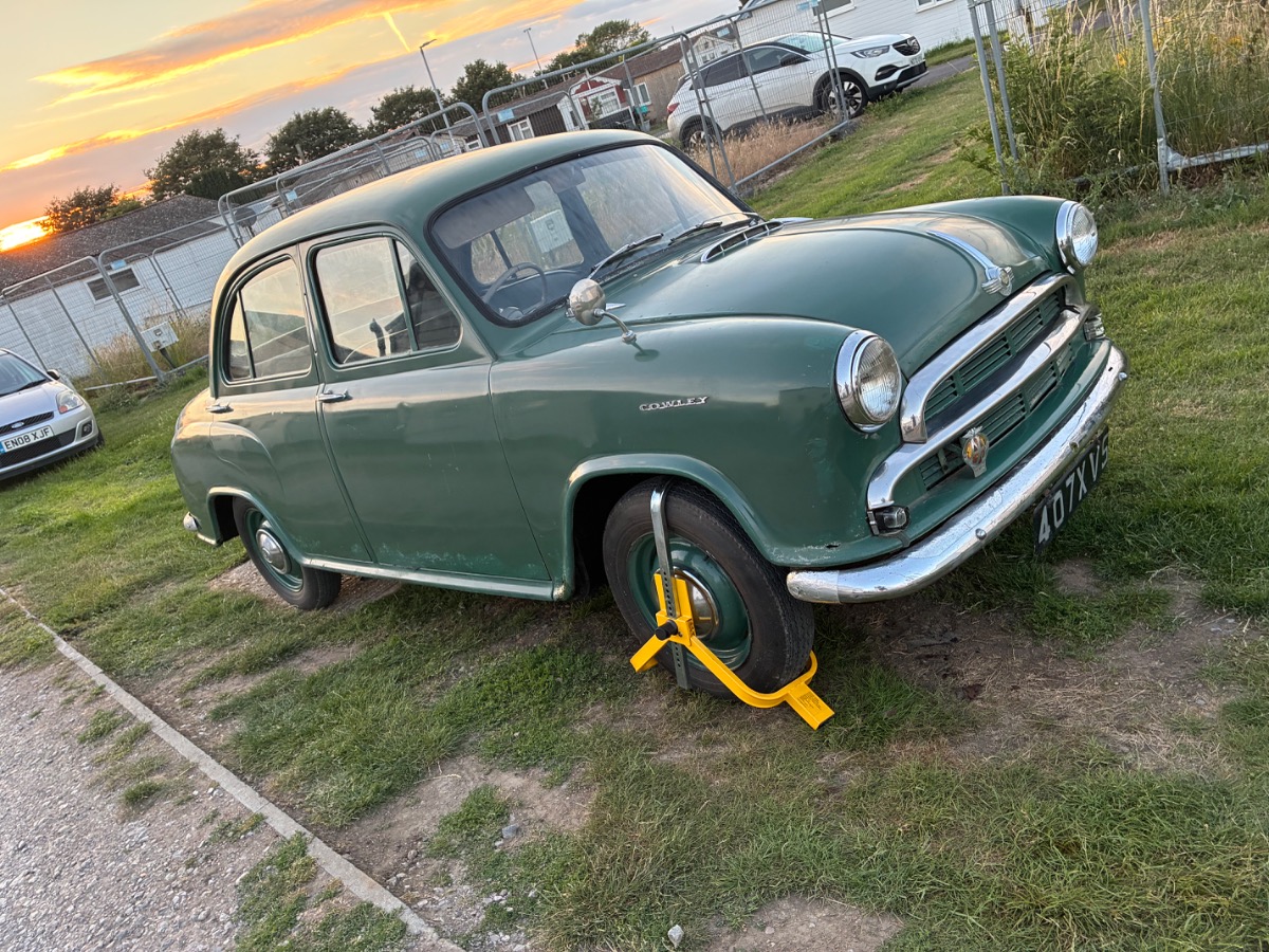 1956 Morris Cowley Image 1