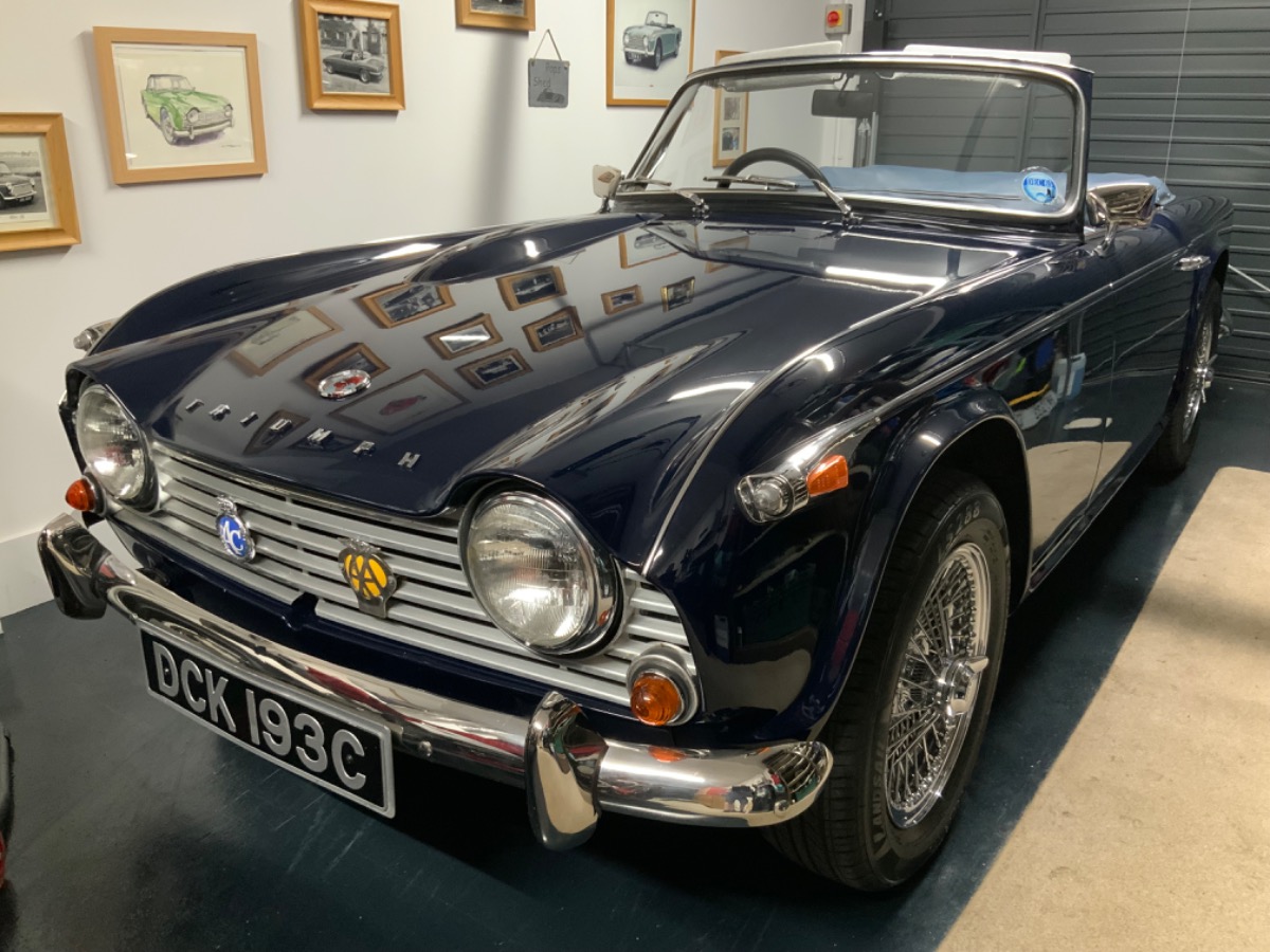 1965 Triumph TR4 Image 3