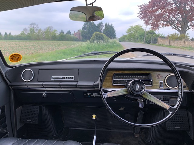 1970 Renault 10 Image 6