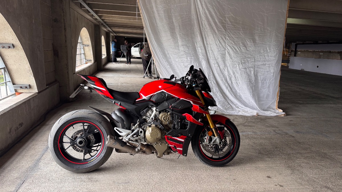 2021 Ducati Streetfighter Image 11