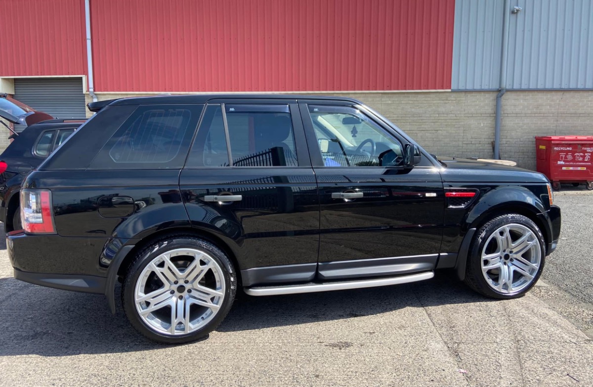 2010 Land Rover Range Rover Sport Image 5