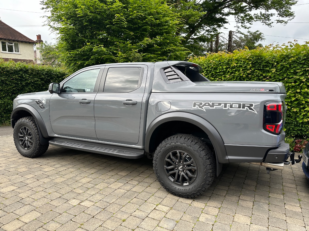 2024 Ford Raptor Image 3