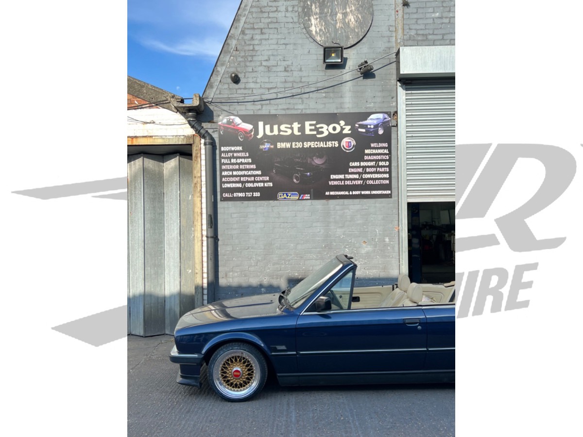 1990 BMW 325 Image 2