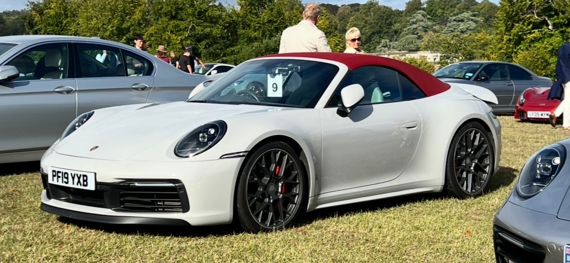 2019 Porsche 911 Image 2