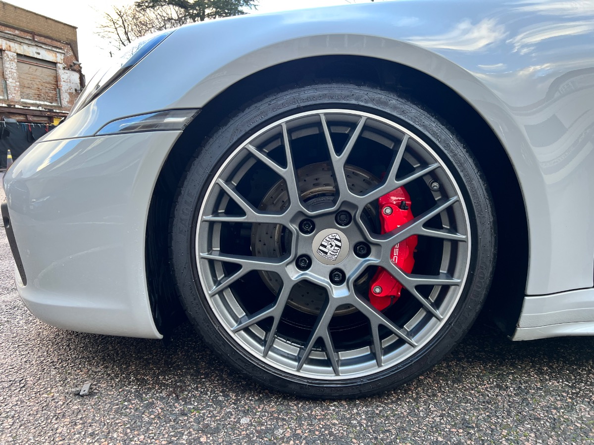 2019 Porsche 911 Image 10