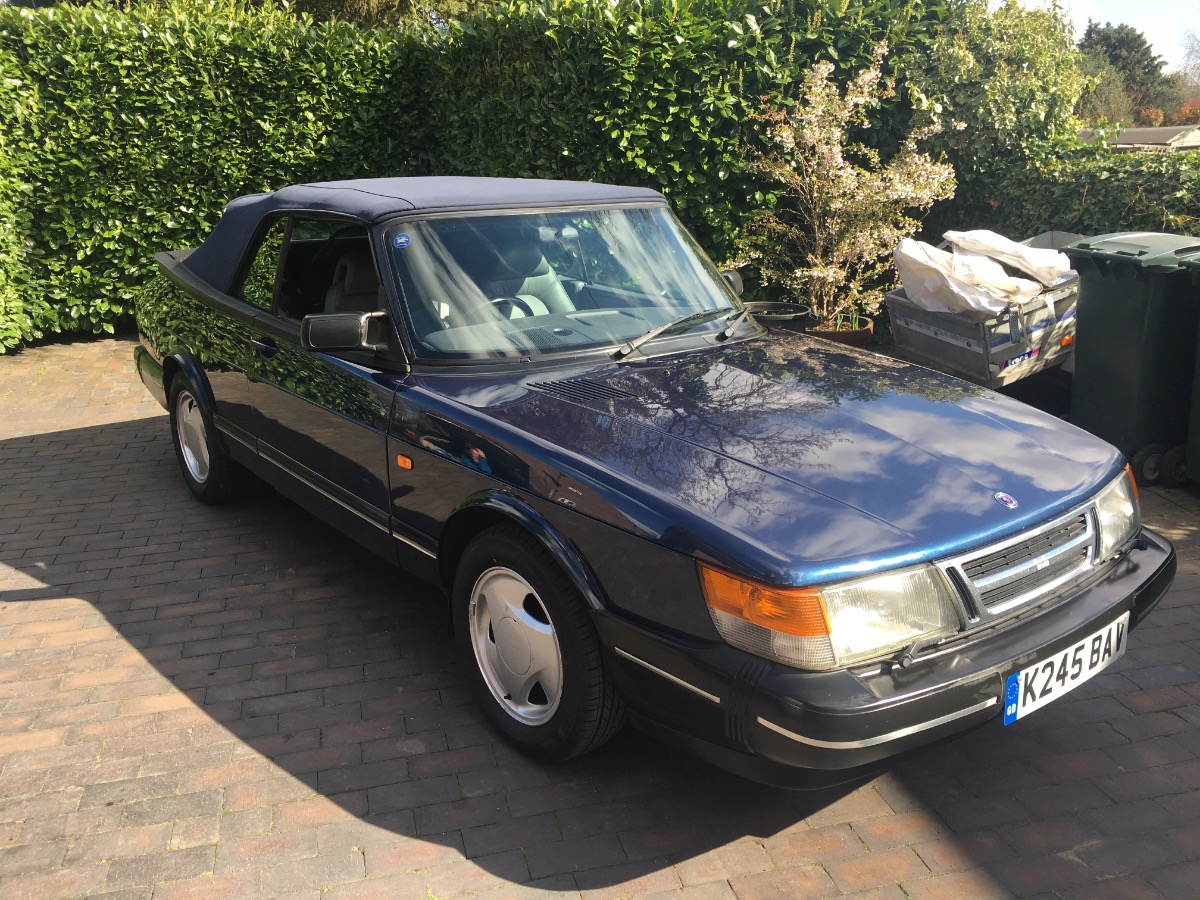 1992 Saab 900 Image 1