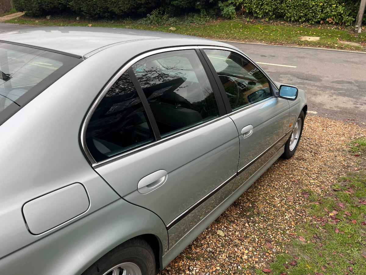 1998 BMW 5 Series Image 4