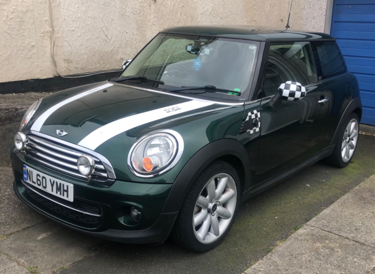 2010 Mini Cooper Image 2