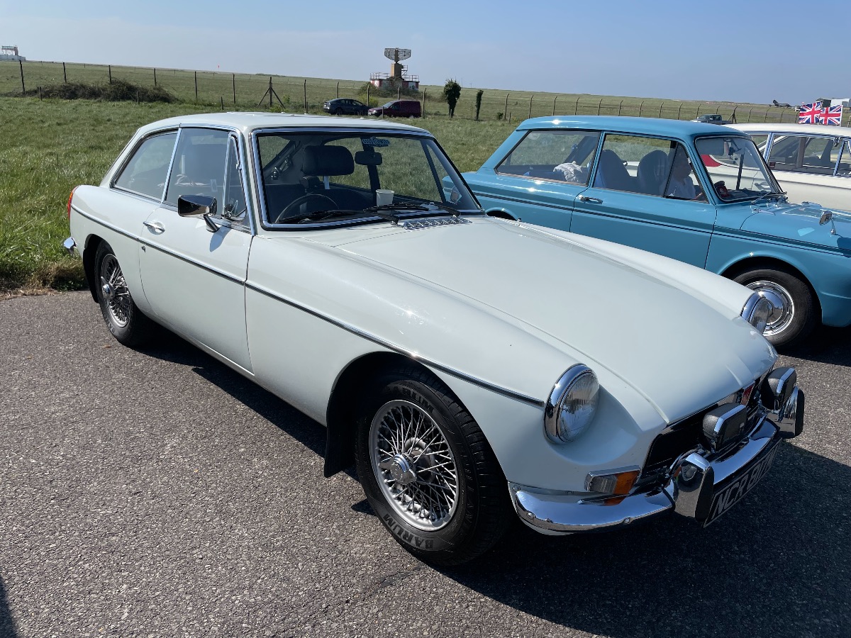1973 MG MGB Image 2