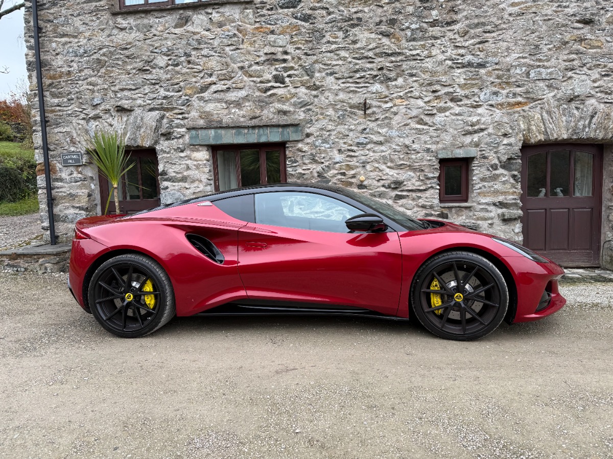 2024 Lotus Emira Image 6