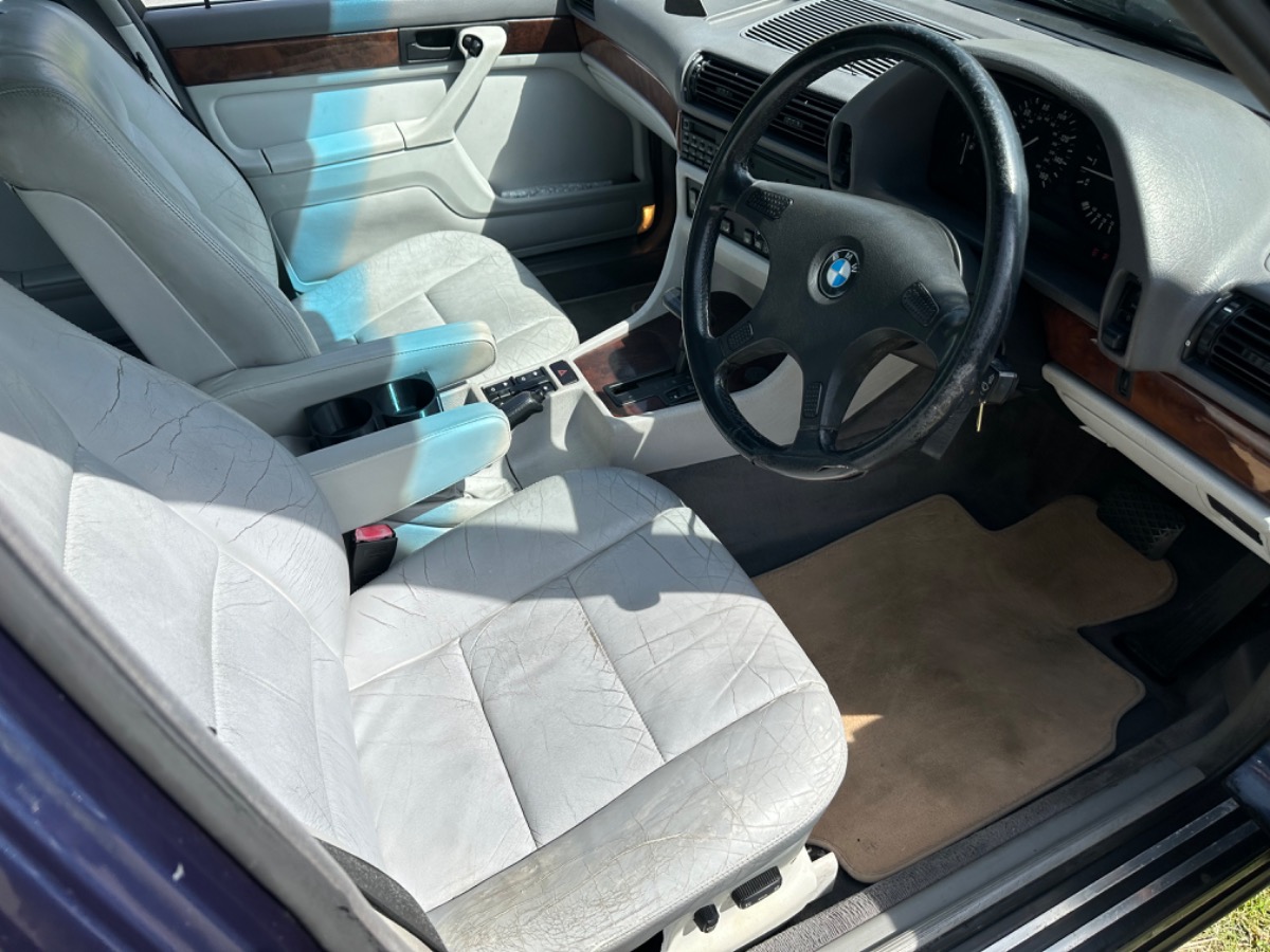 1992 BMW 7 Series Image 5