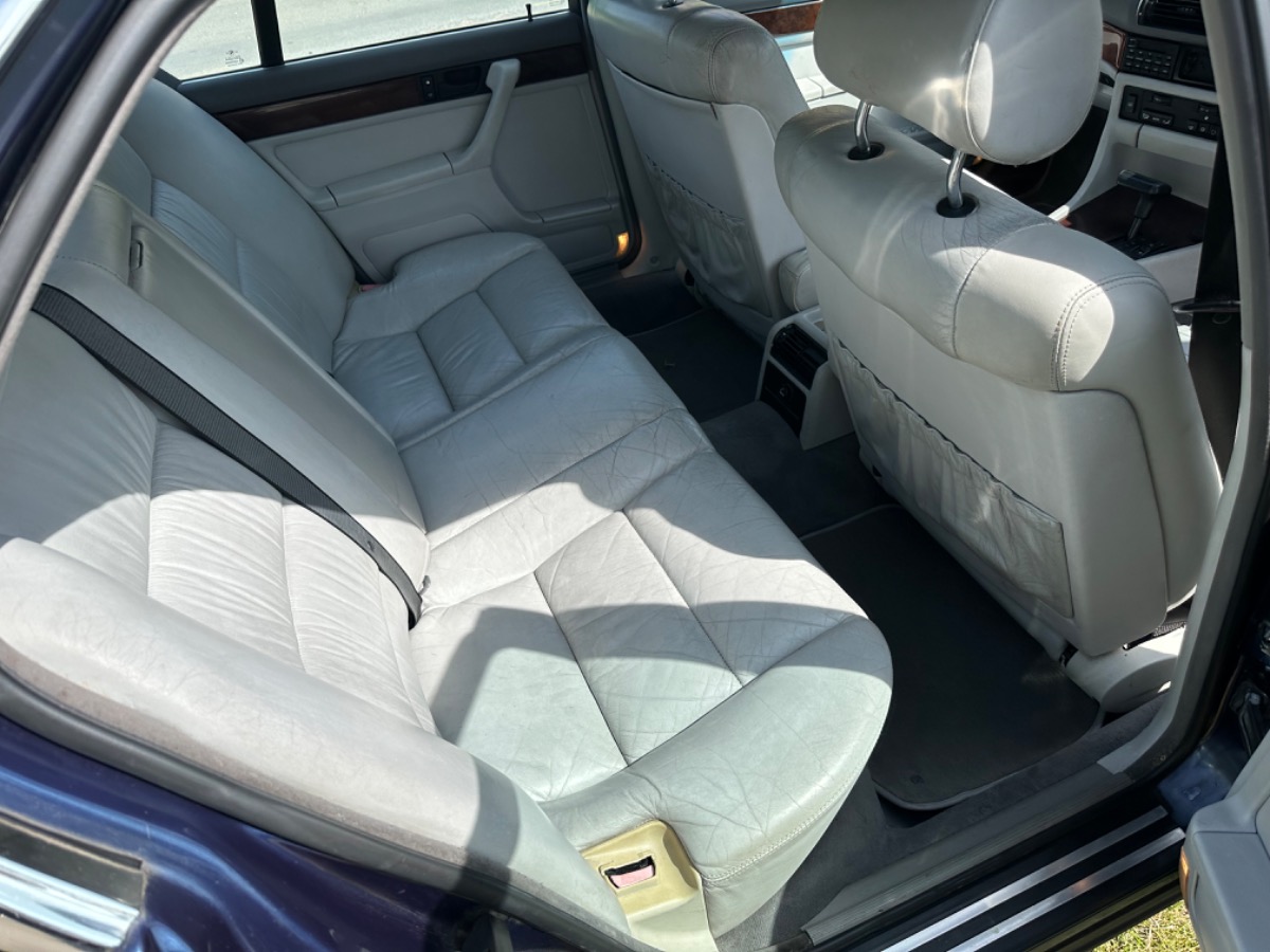 1992 BMW 7 Series Image 7