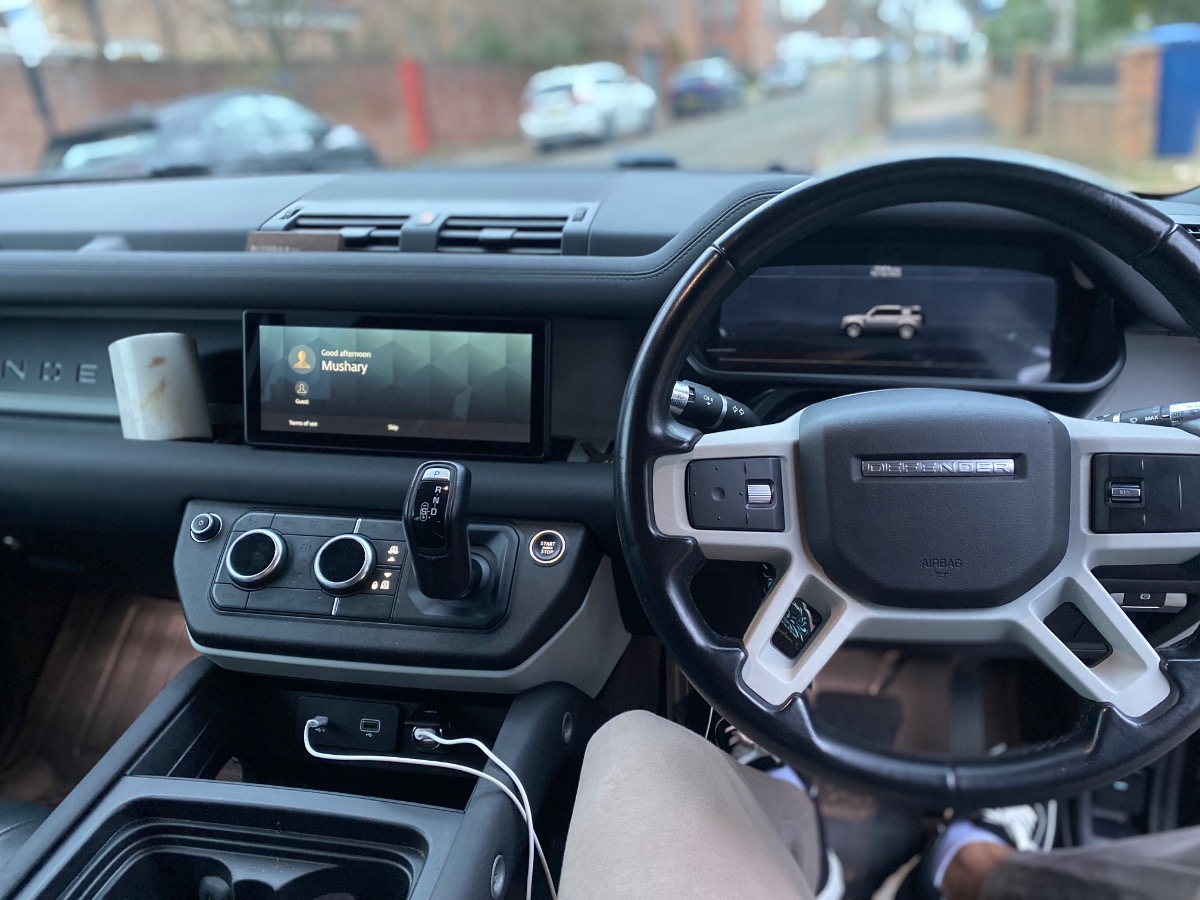 2021 Land Rover Defender 110 Image 4