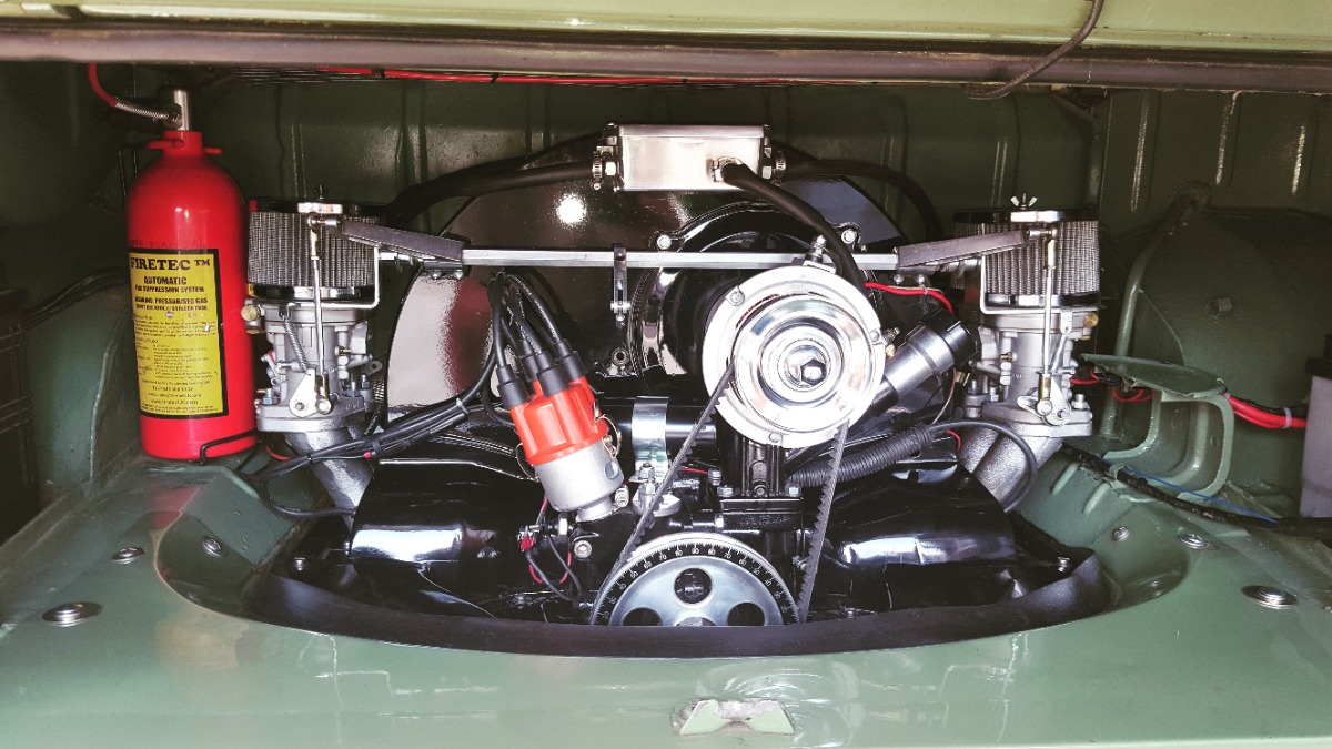 1970 Volkswagen T2 Camper Van / Bus Image 2