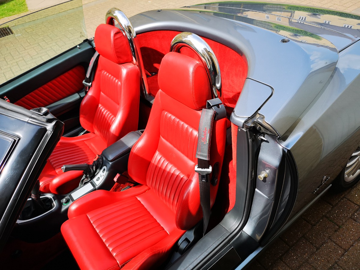 2002 Alfa Romeo Spider Image 6
