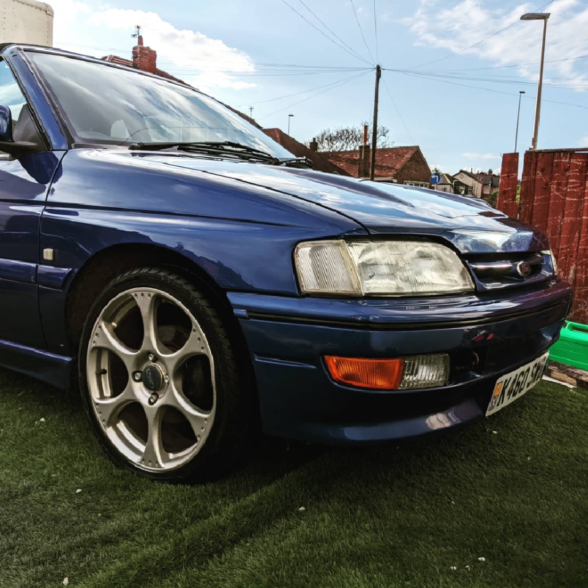 1992 Ford Escort Image 1