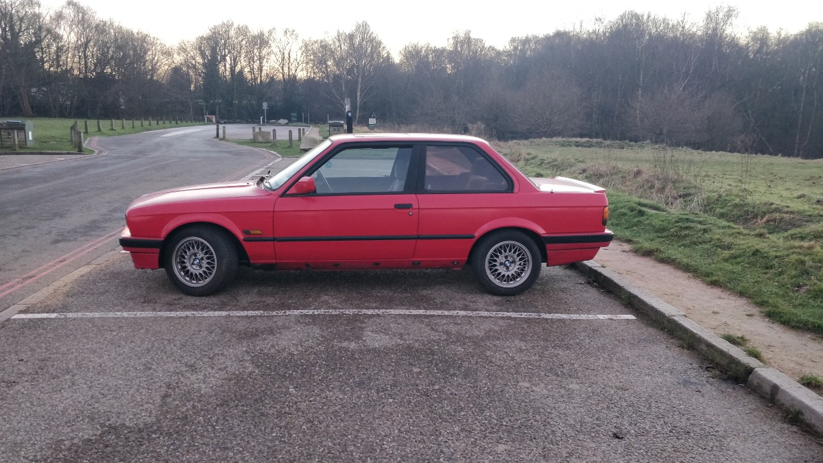 1990 BMW 3 Series Image 16