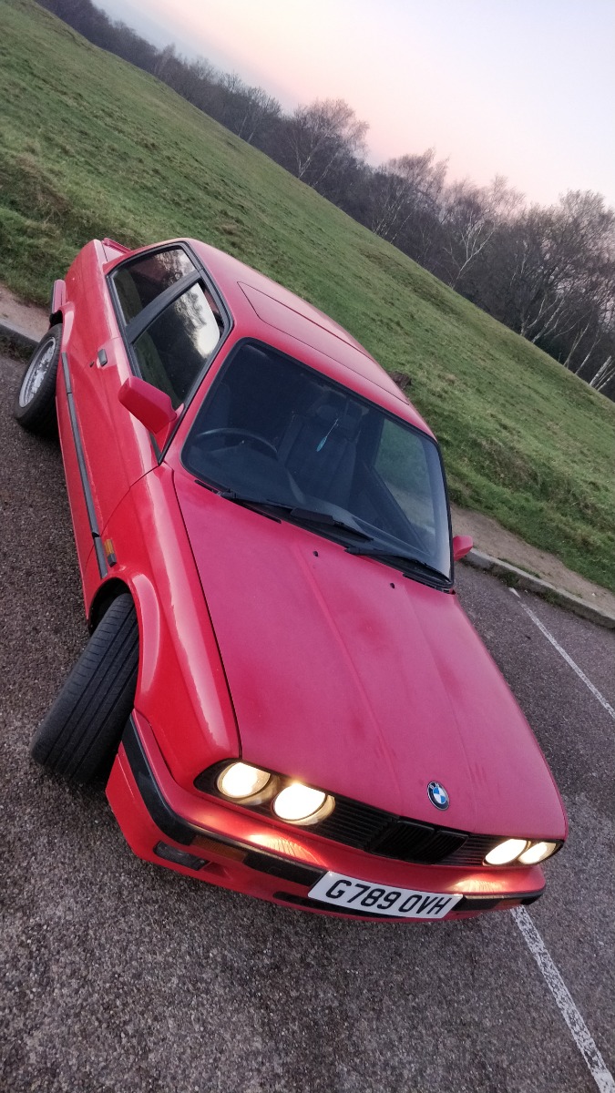 1990 BMW 3 Series Image 9