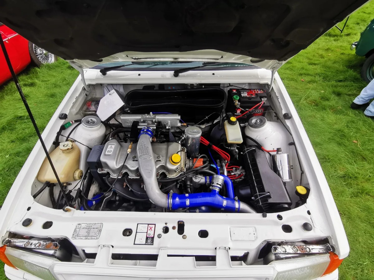 1985 Ford Escort Image 3