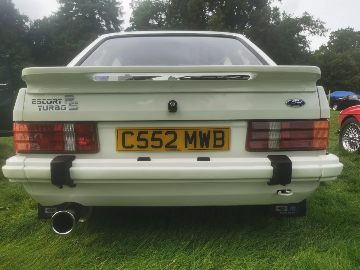 1985 Ford Escort Image 2