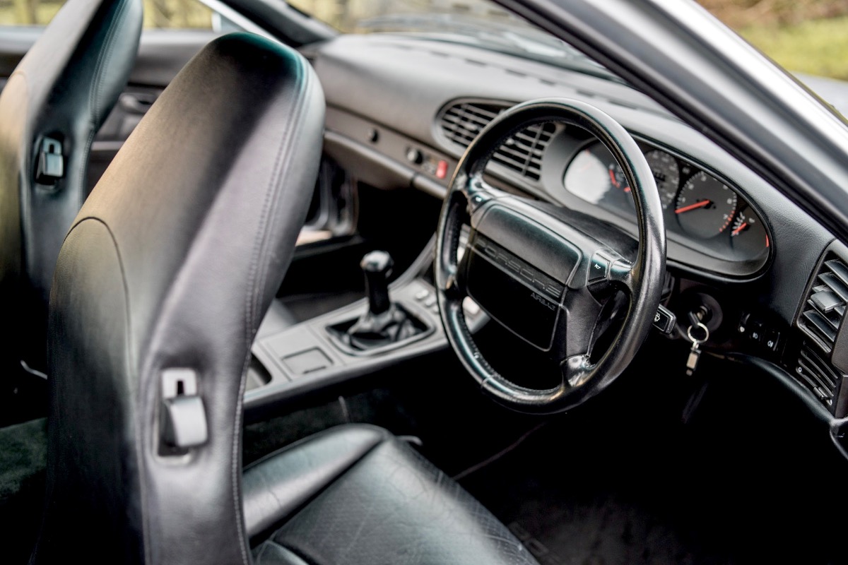 1994 Porsche 968 Image 2