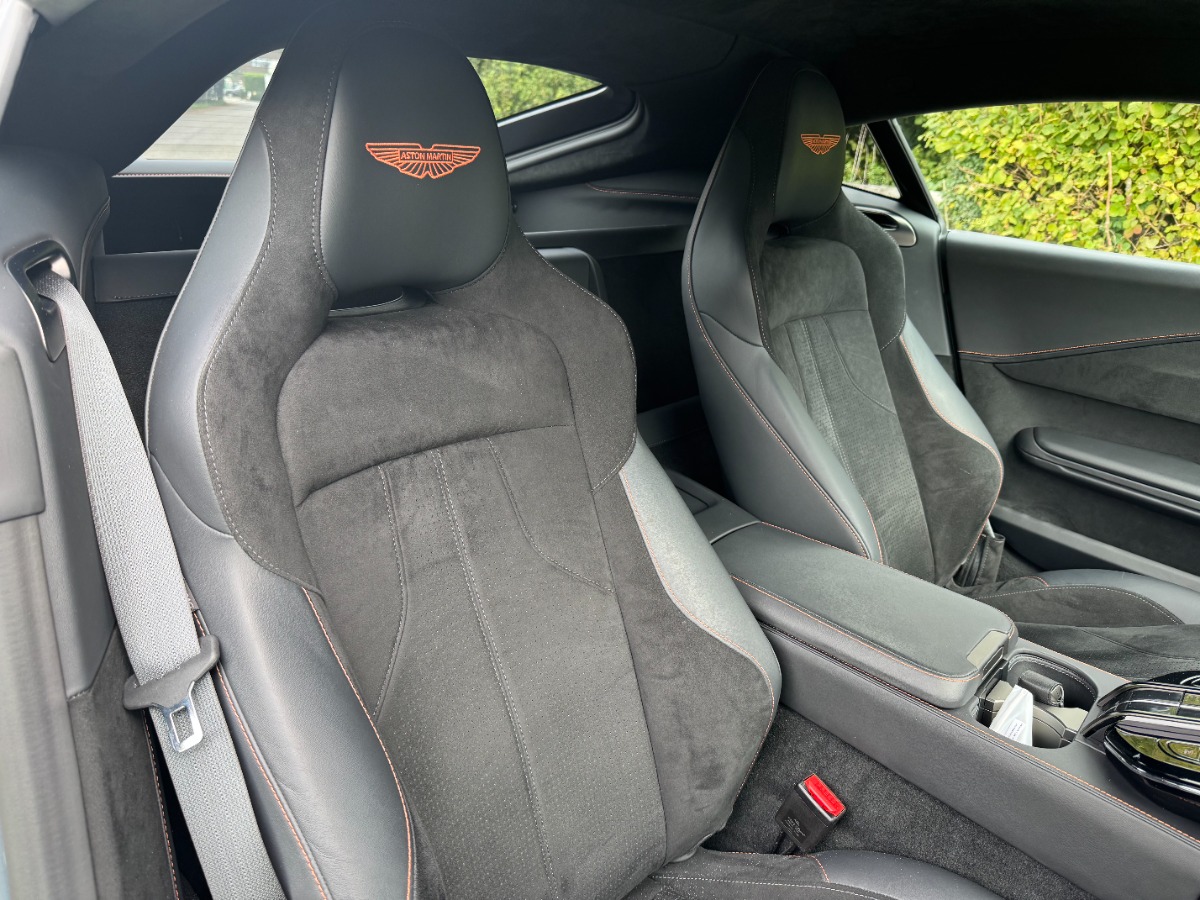 2025 Aston Martin Vantage Image 8
