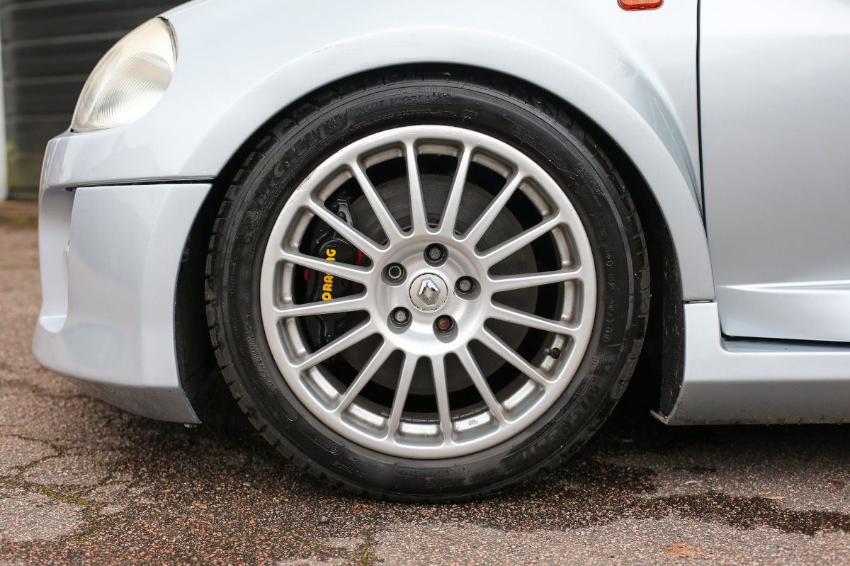 2001 Renault Clio Image 6