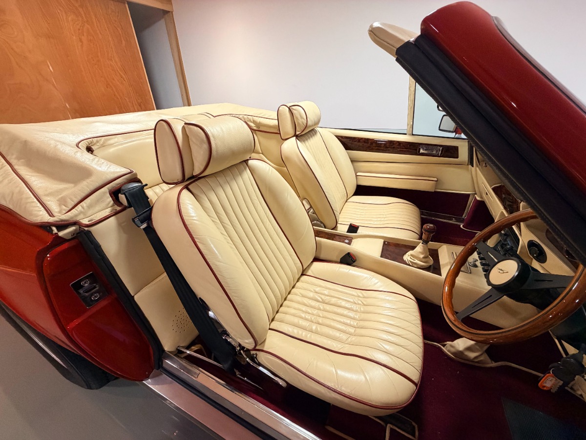 1983 Aston Martin V8 Vantage Image 8