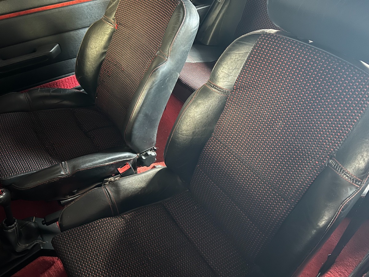 1991 Peugeot 205 Image 7