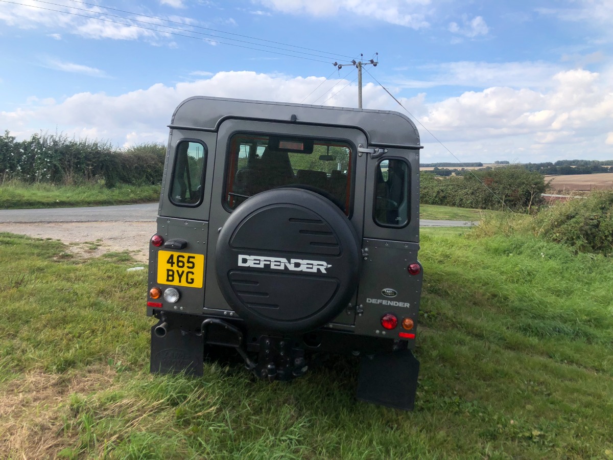 2012 Land Rover Defender 110 Image 3