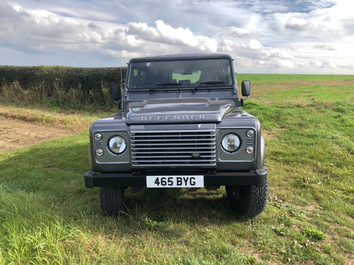 2012 Land Rover Defender 110 Image 5
