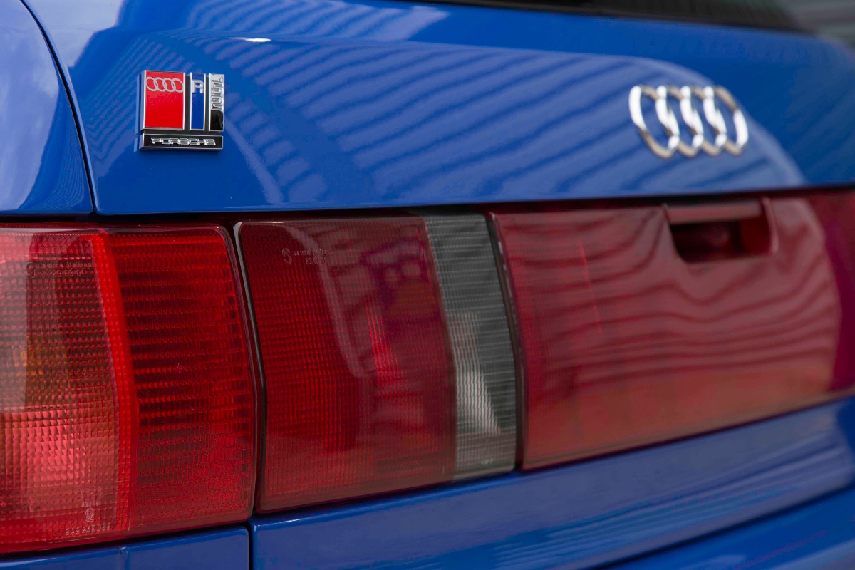 1995 Audi RS2 Image 10