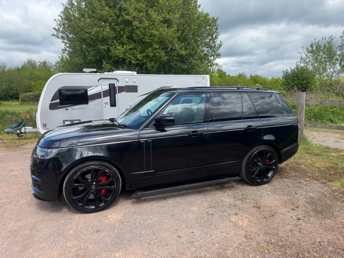 2019 Land Rover Range Rover Image 3