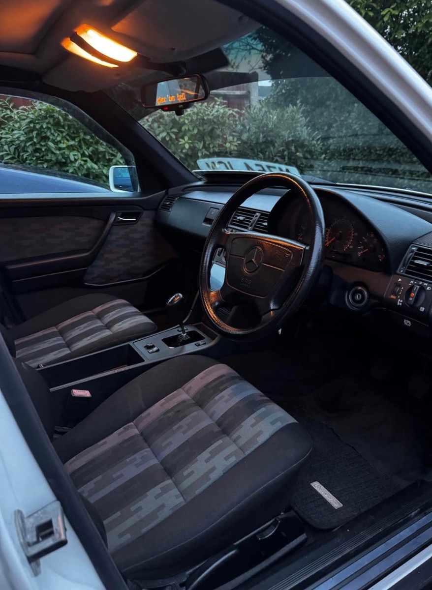 1995 Mercedes-Benz C-CLASS Image 8