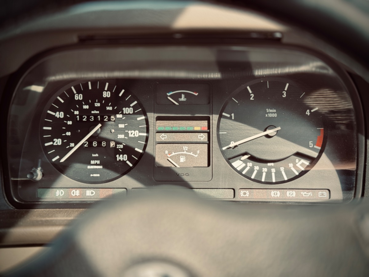 1987 BMW 525 Image 5