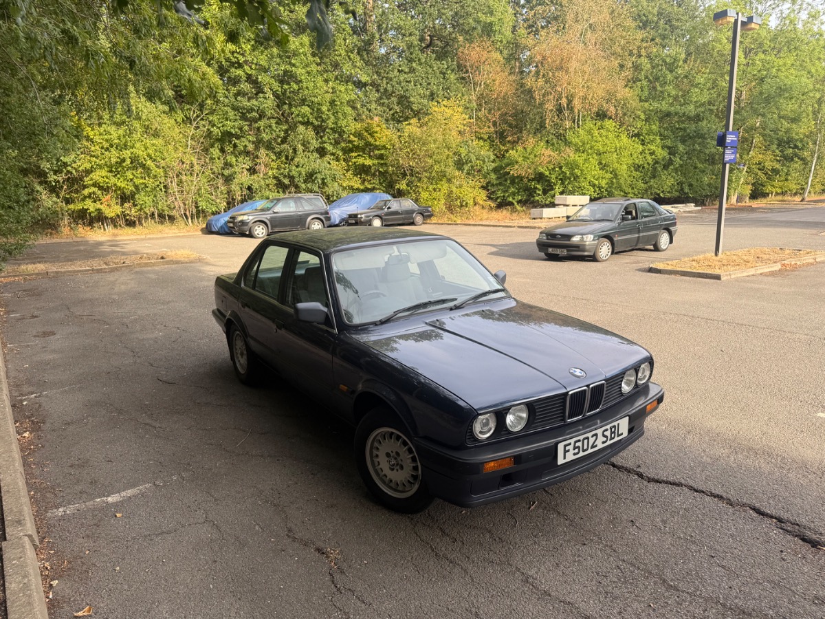 1989 BMW 3 Series Image 2