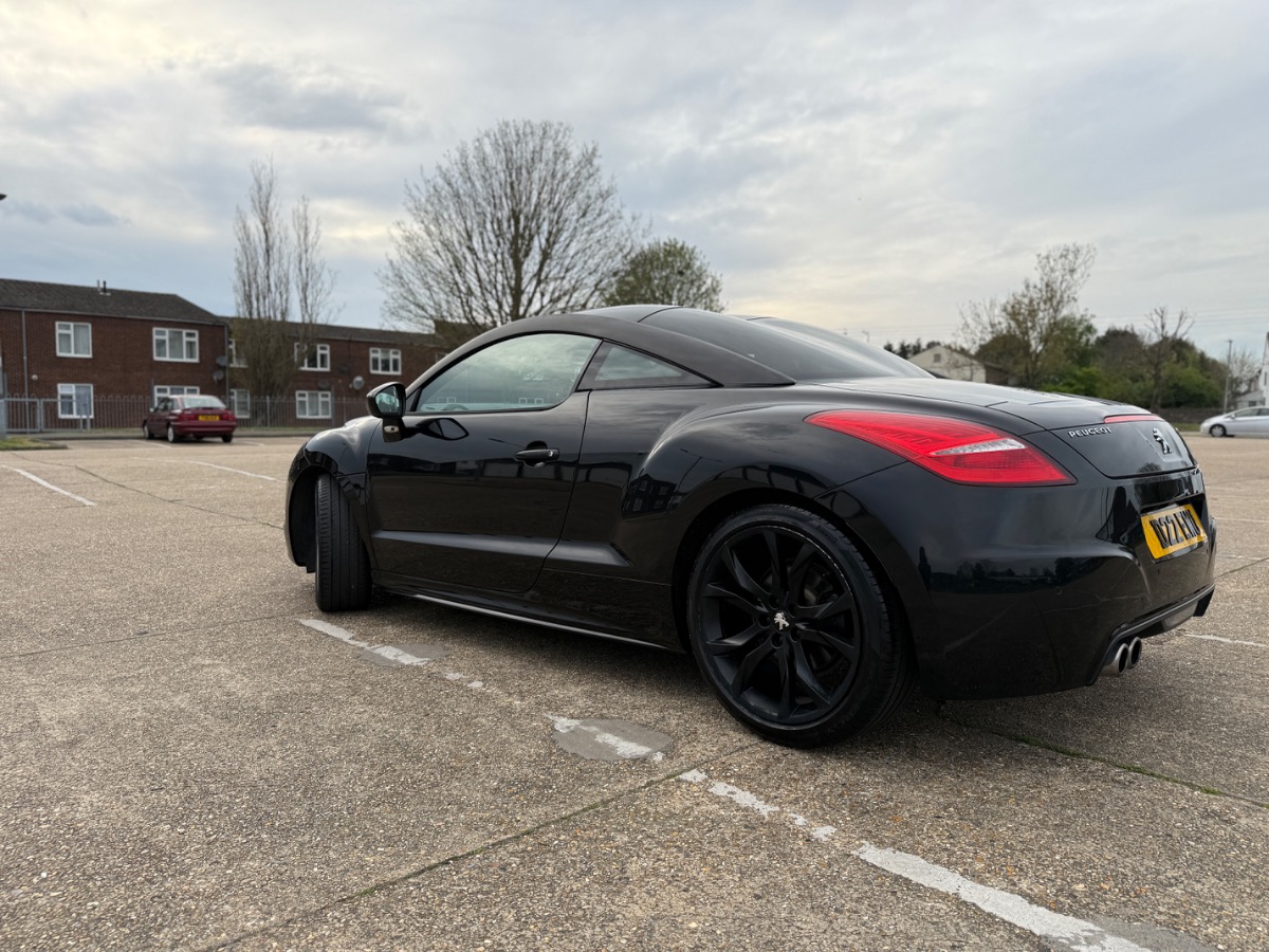 2014 Peugeot Rcz Image 2