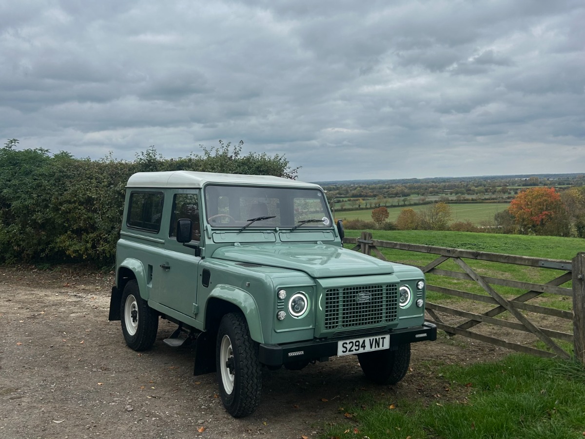 1998 Land Rover 90 Image 2