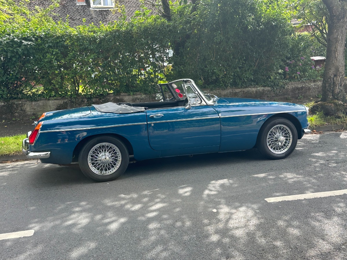 1981 MG B Image 3