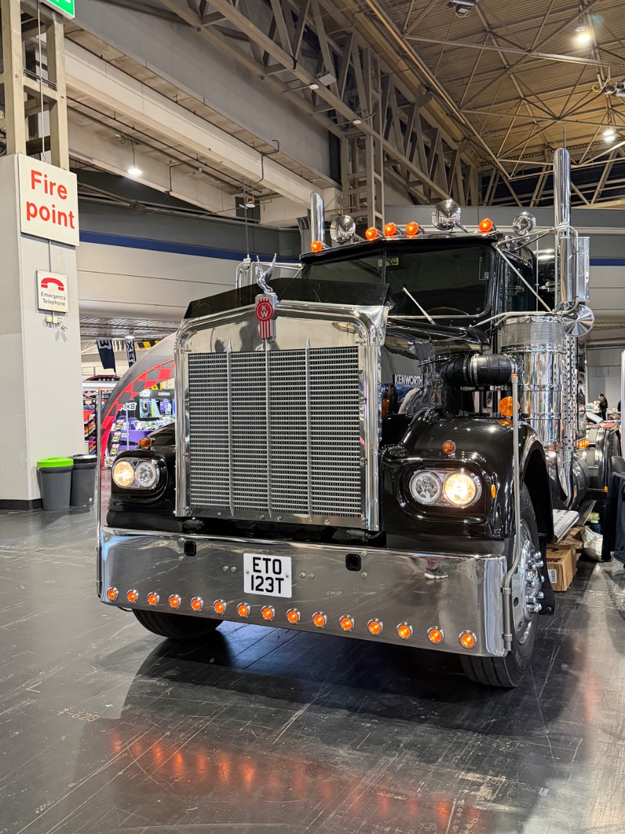 1979 Kenworth W900A Image 2