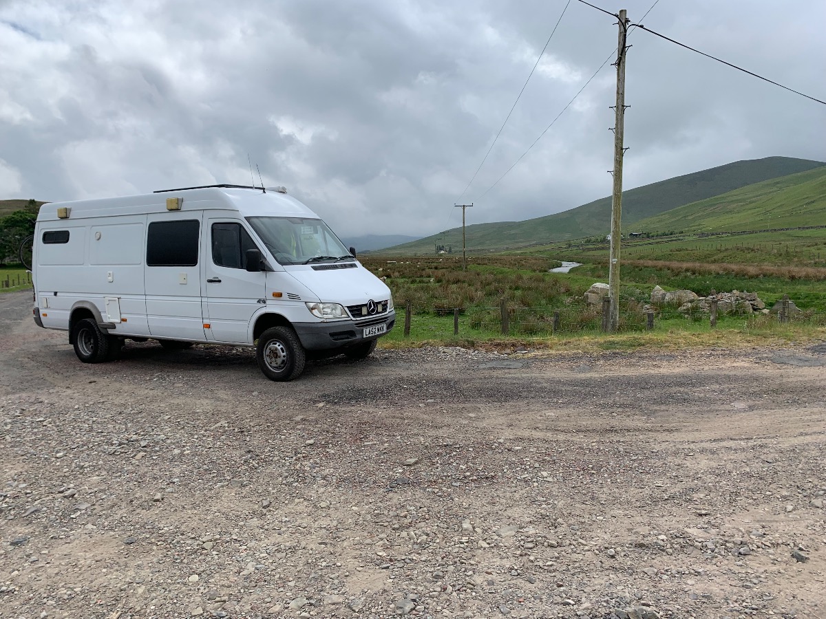 2003 Mercedes-Benz Sprinter Image 2