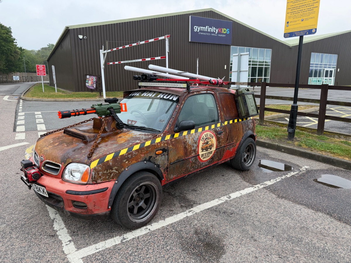 2000 Nissan Micra Image 6