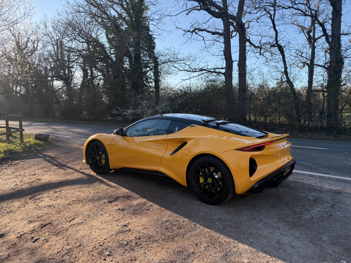 2023 Lotus Emira Image 7